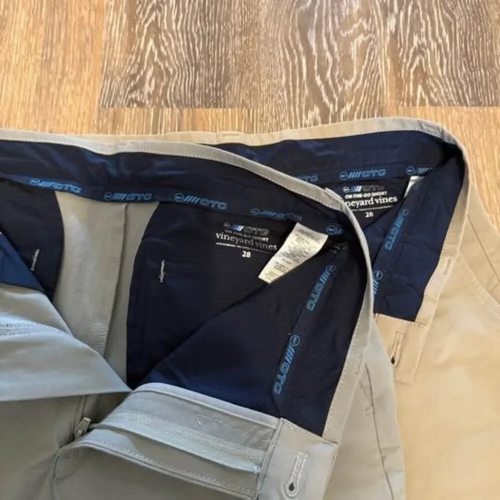 Vineyard Vines size 28 OTG On-The-Go Shorts - Set of 2 (Tan and Grey)